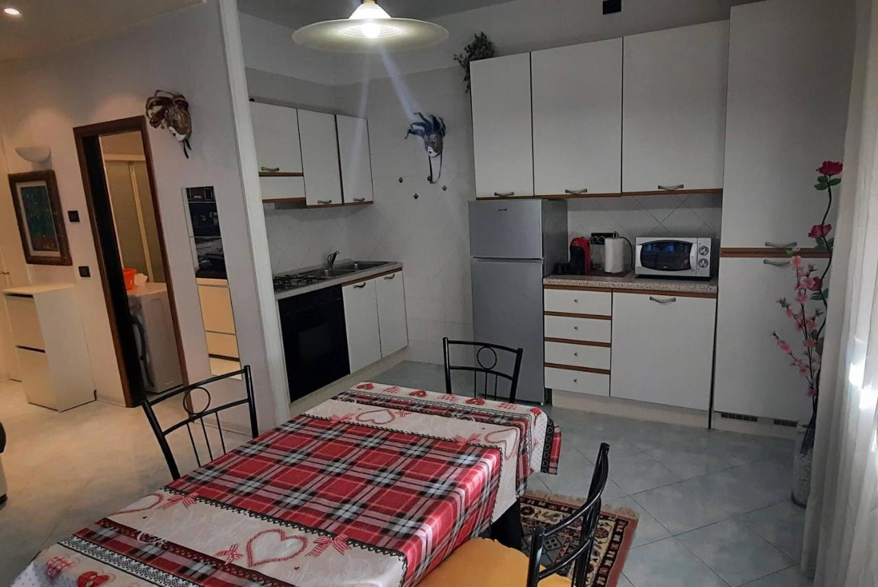 Zsuzsa Lak Appartement Mestre Buitenkant foto