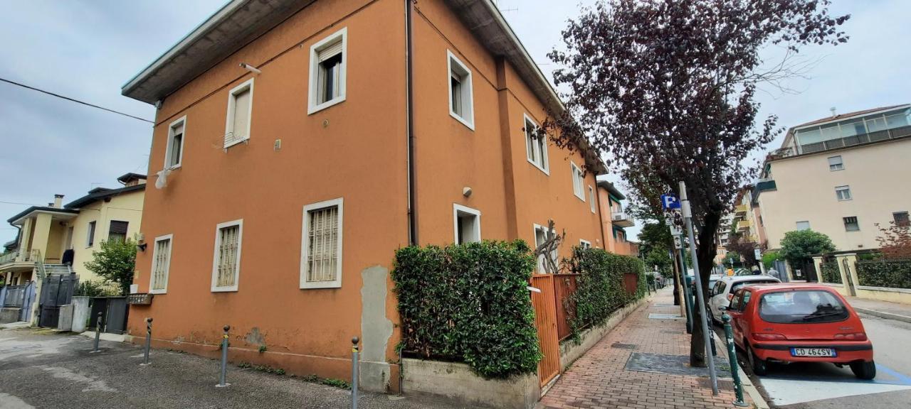 Zsuzsa Lak Appartement Mestre Buitenkant foto